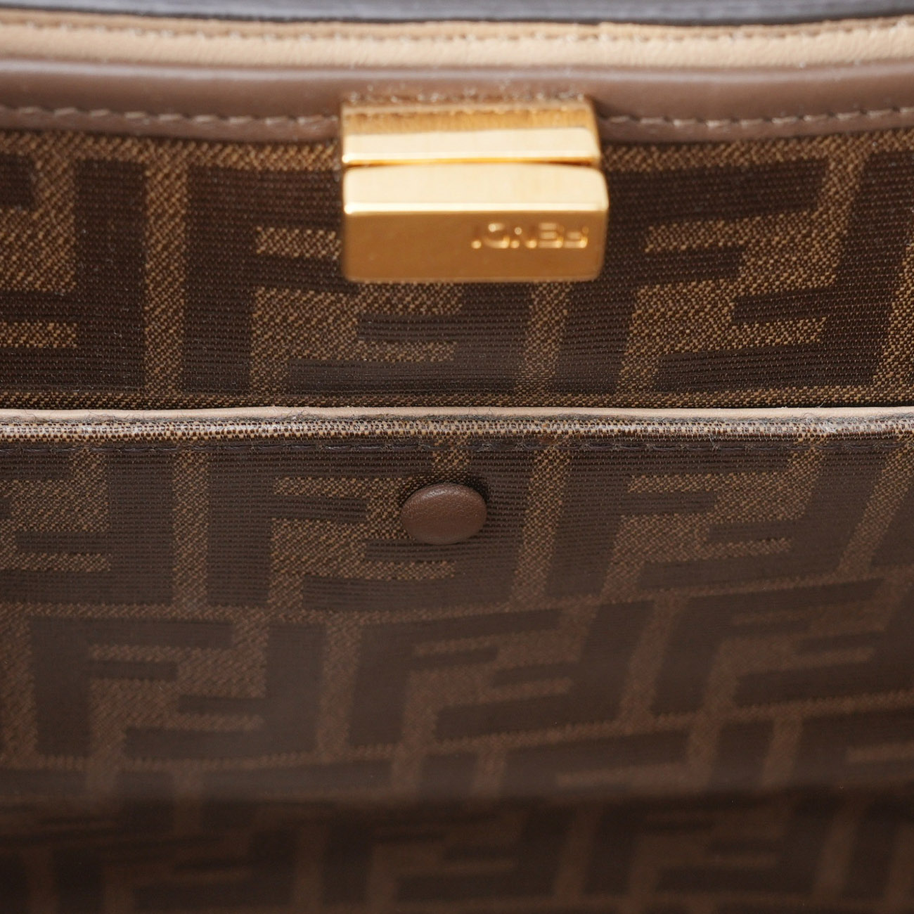 FENDI(USED)펜디 8BN310 X 라이트 미듐