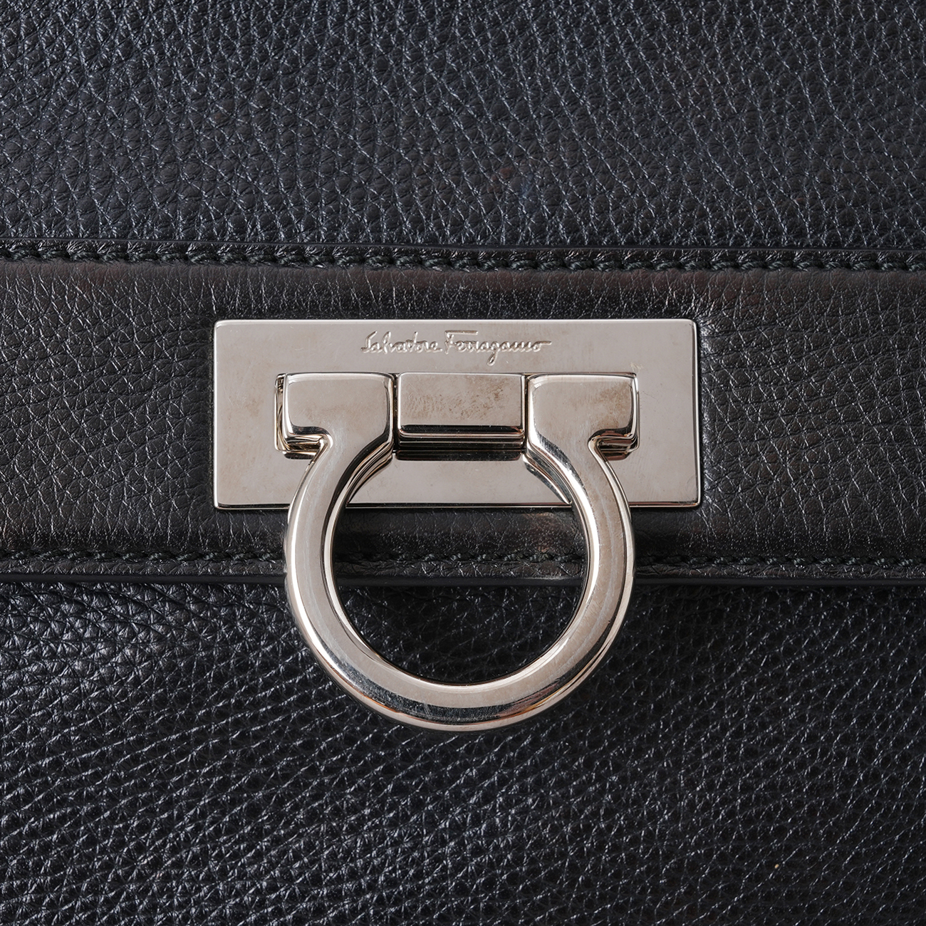 FERRAGAMO(USED)페레가모 간치니 탑핸들 숄더백