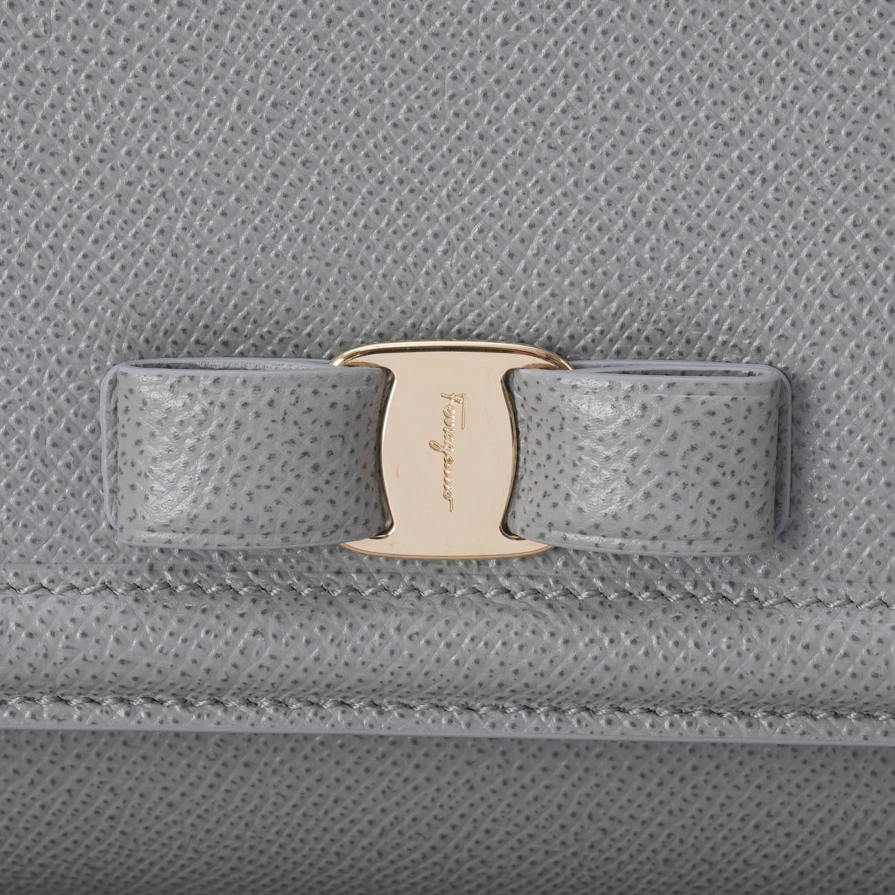FERRAGAMO(USED)페레가모 바라리본 미니 체인 숄더백