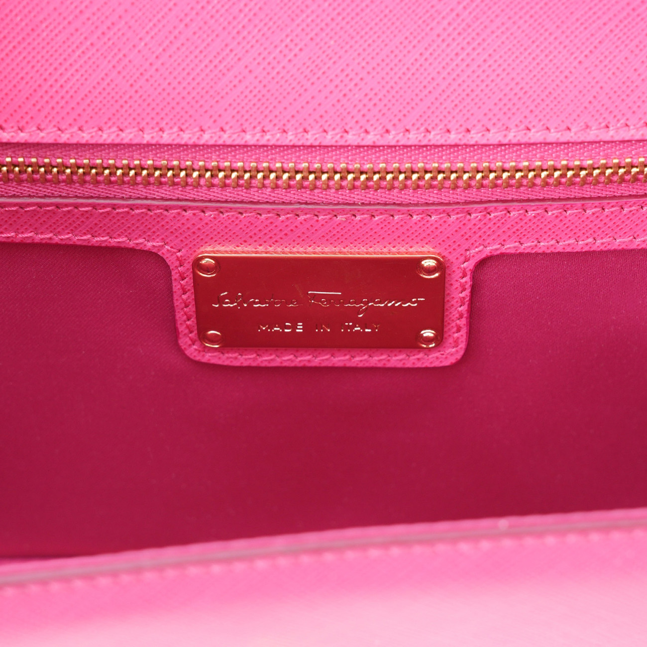 FERRAGAMO(USED)페레가모 지니 금장 체인 크로스백