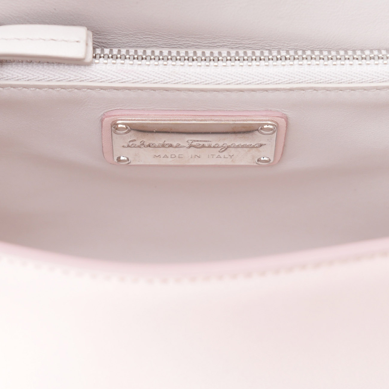 FERRAGAMO(USED)페레가모 바라 체인 숄더백