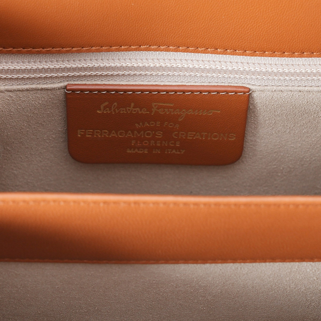 FERRAGAMO(USED)페레가모 켈리 백
