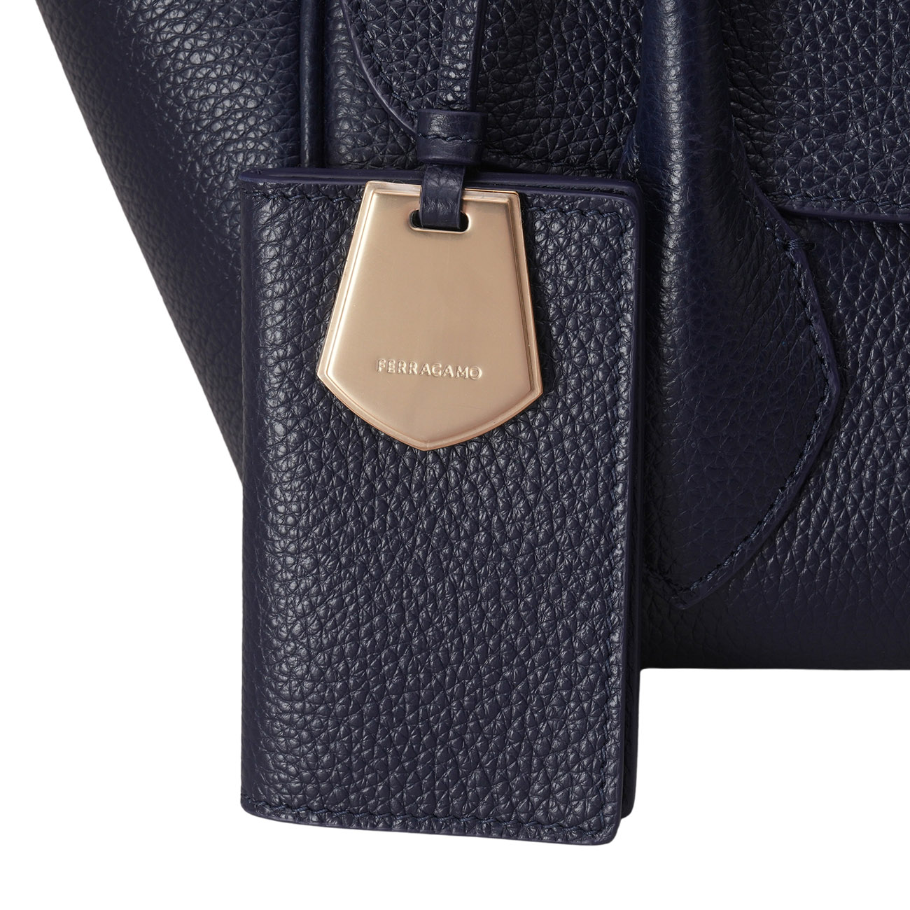 FERRAGAMO(USED)페레가모 774697 이스트 웨스트 토트백