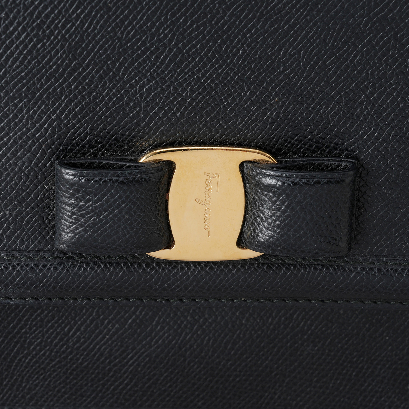 FERRAGAMO(USED)페레가모 바라 리본 숄더백