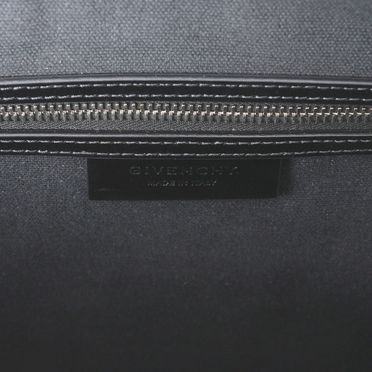 GIVENCHY(USED)지방시 안티고나 미듐