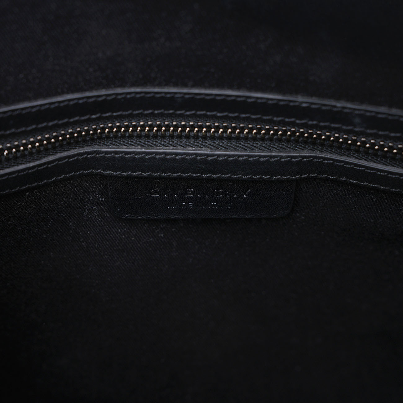 GIVENCHY(USED)지방시 안티고나 미듐