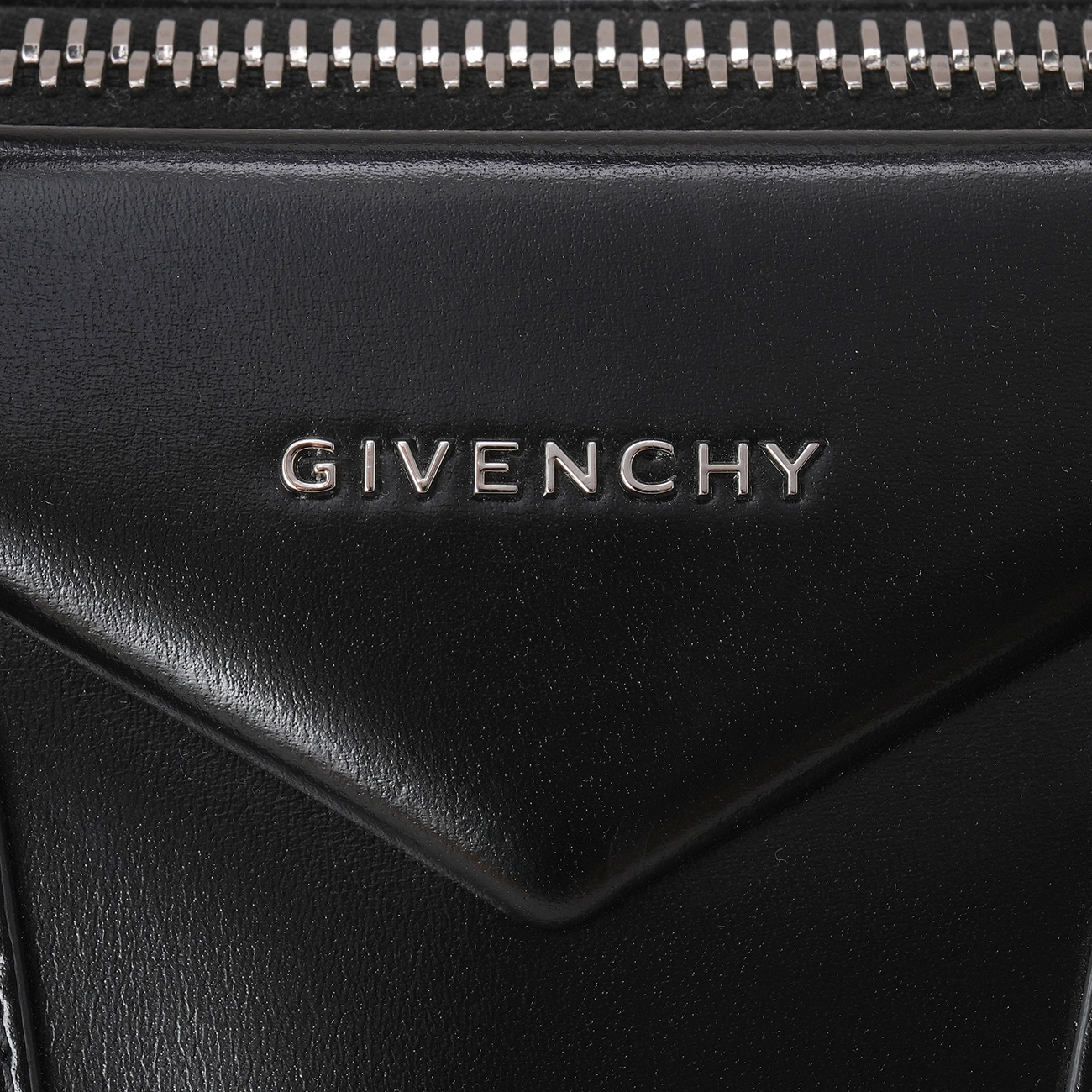 GIVENCHY(USED)지방시 안티고나 미듐