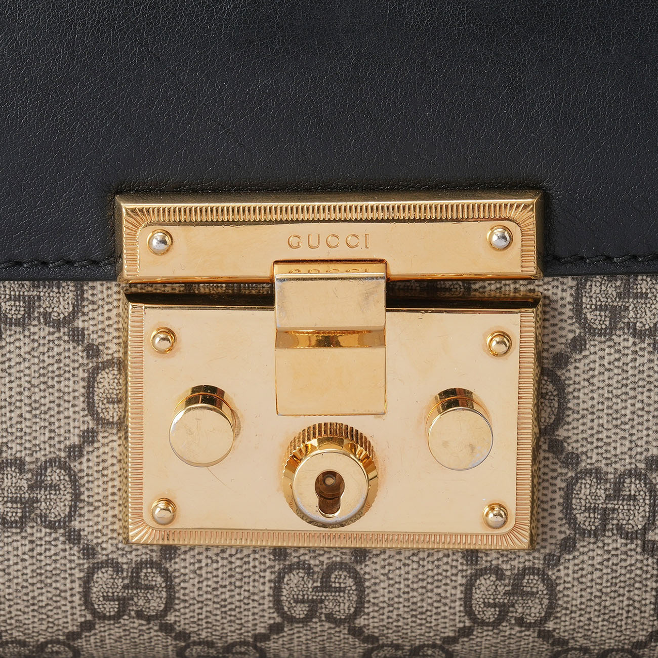 GUCCI(USED)구찌 409487 패드락 스몰 체인 숄더백