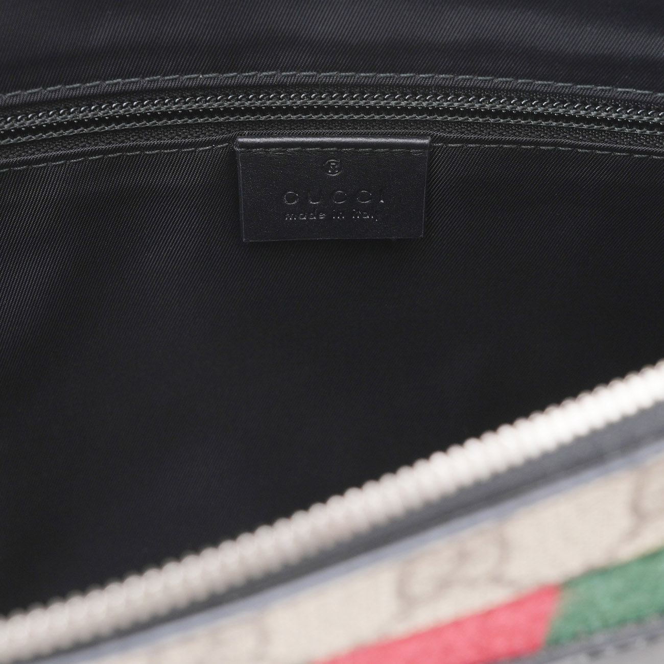 GUCCI(USED)구찌 433665 GG 수프림 삼선 스트랩 클러치