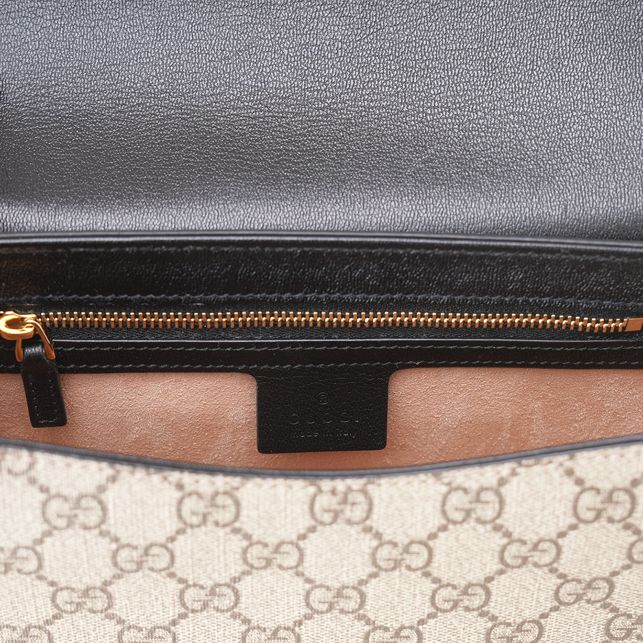GUCCI(USED)구찌 644524 GG수프림 패드릭 하프문 숄더백