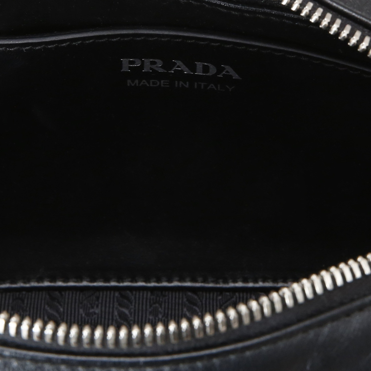 PRADA(USED)프라다 1BH084 다이아그램 카메라백