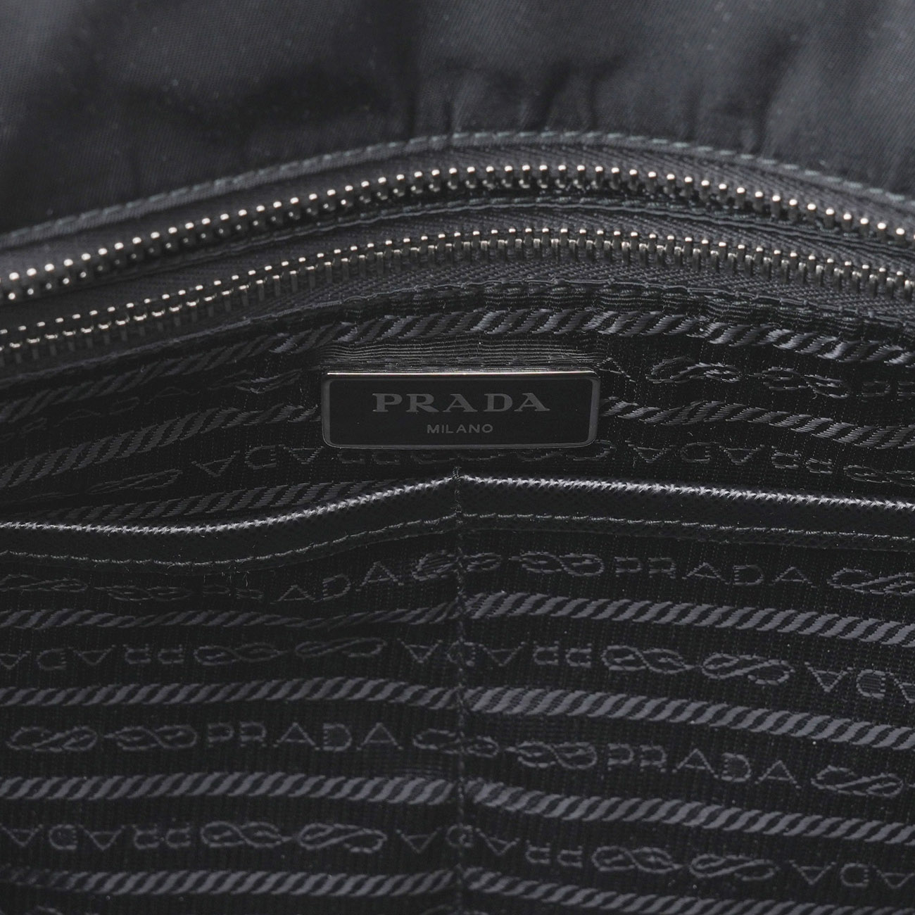 PRADA(USED)프라다 리나일론 베이비 백