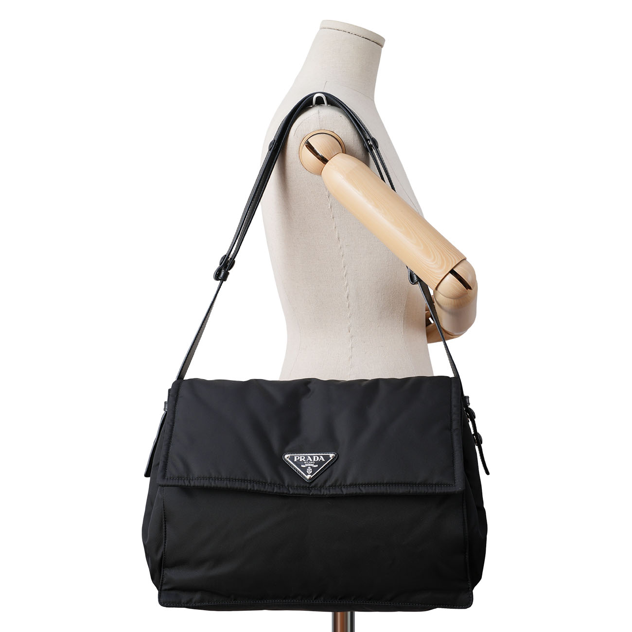 PRADA(USED)프라다 1BD256 트래블러 라지 리나일론 패딩 숄더백