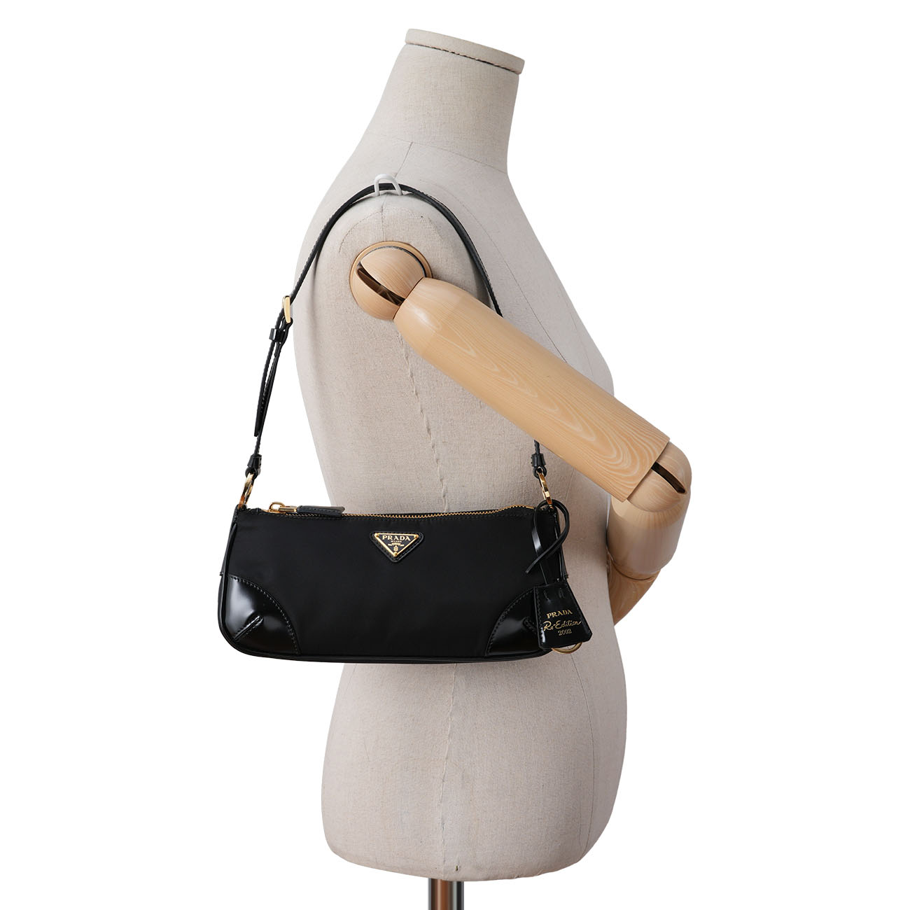 PRADA(USED)프라다 1BC201 블랙 리에디션 2002 리나일론 숄더백