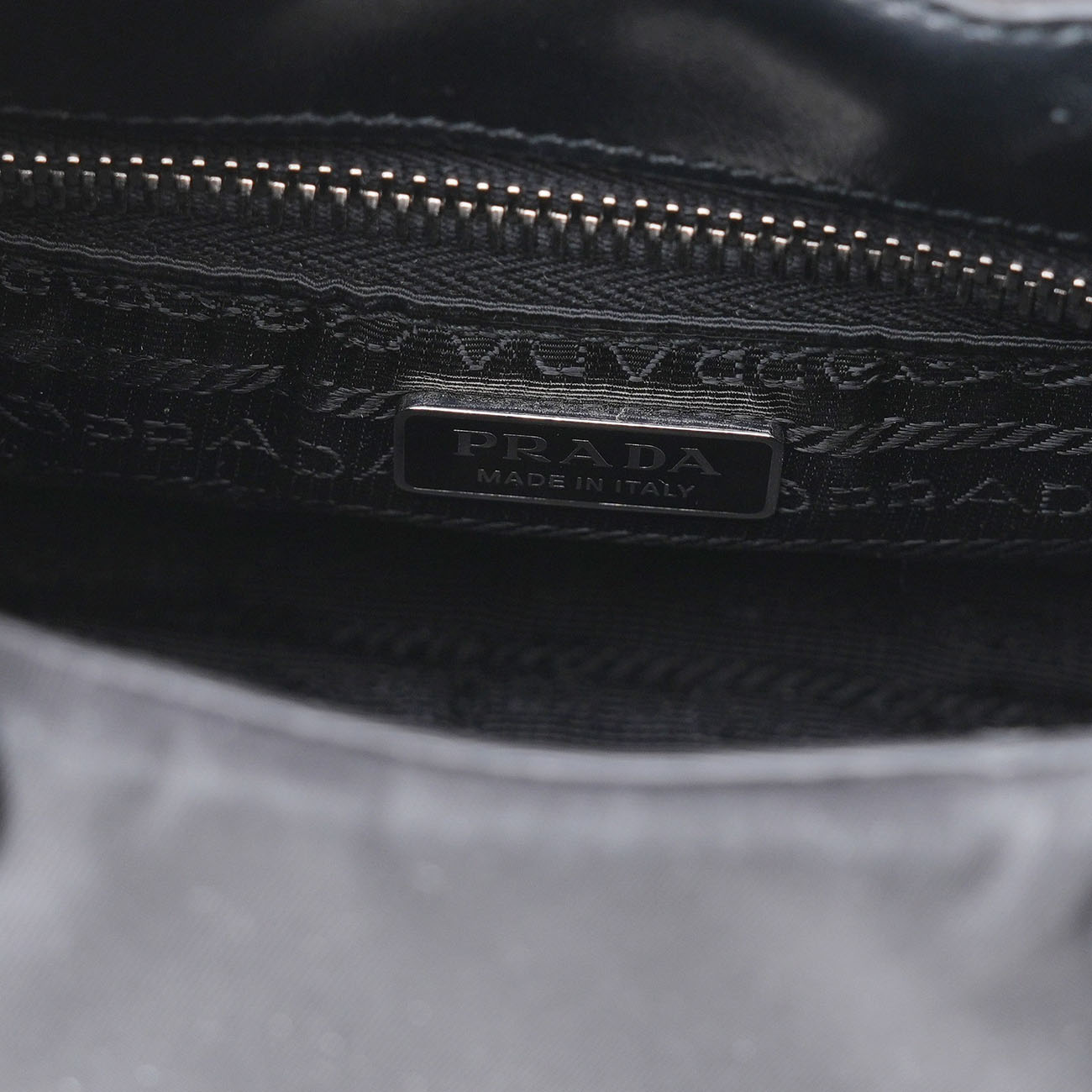 PRADA(USED)프라다 리나일론 문 백