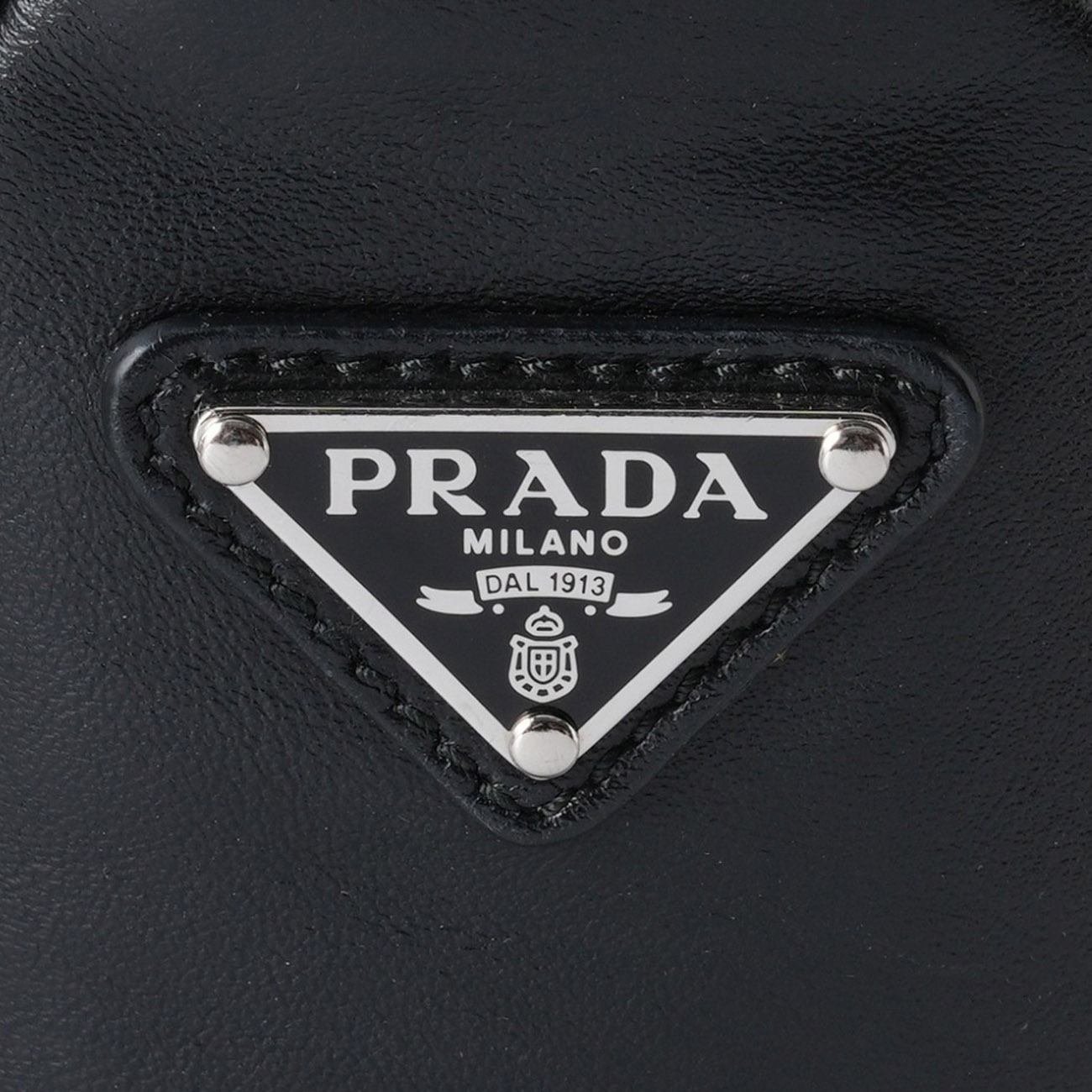 PRADA(USED)프라다 트라이앵글 크로스백