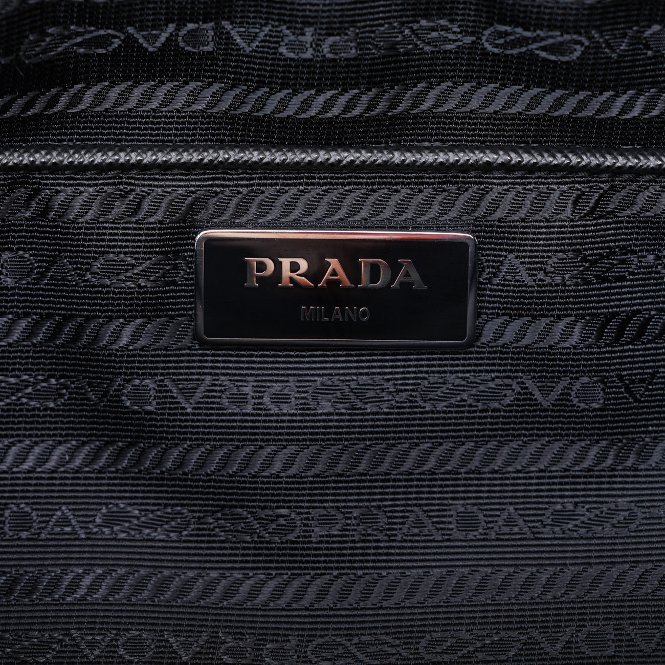 PRADA(USED)프라다 1BD671 리나일론 크로스백