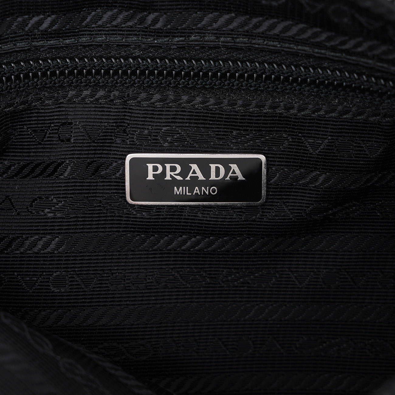 PRADA(USED)프라다 리나일론 미니 파우치 숄더