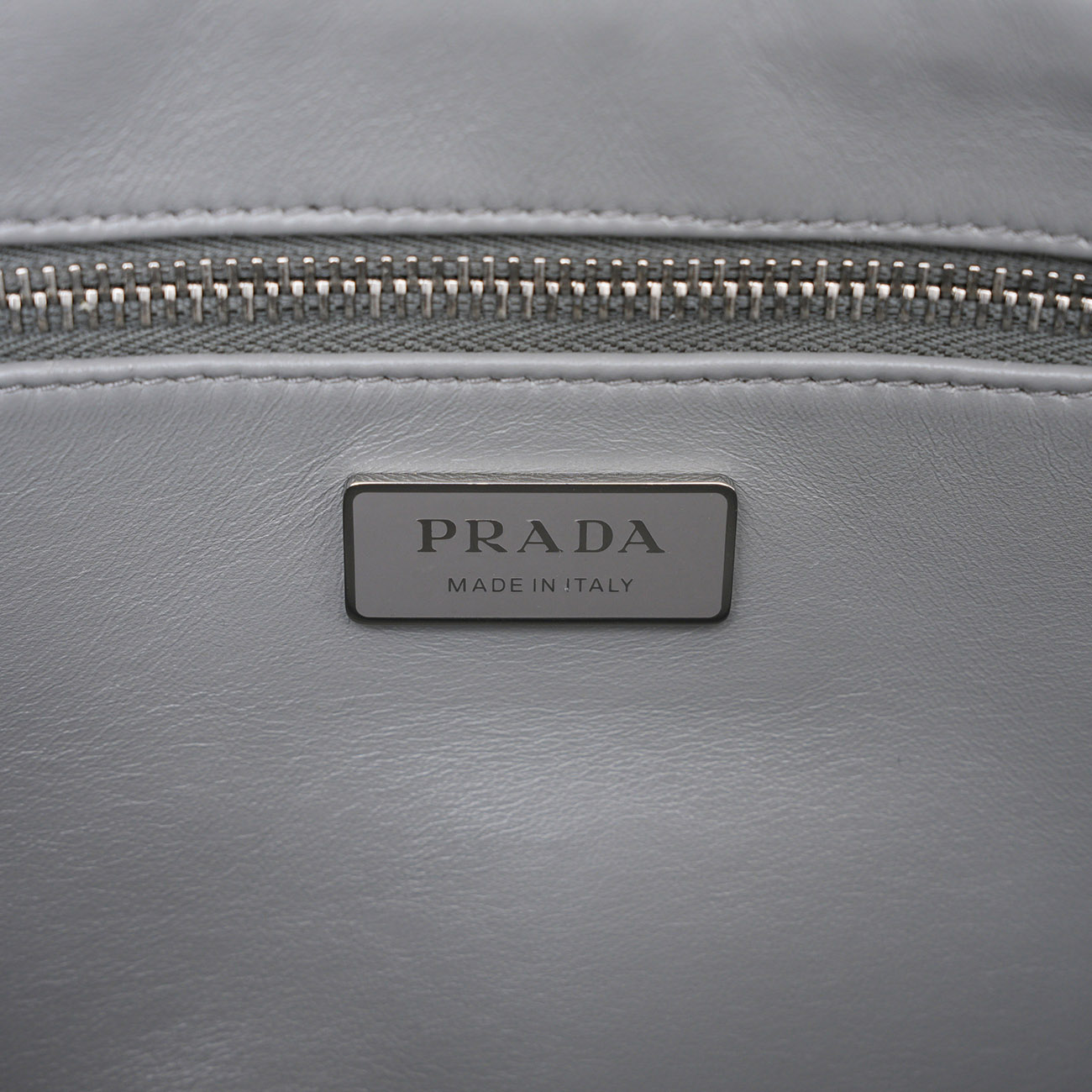 PRADA(USED)프라다 1BB092 엔틱 나파 탑핸들 카메라백