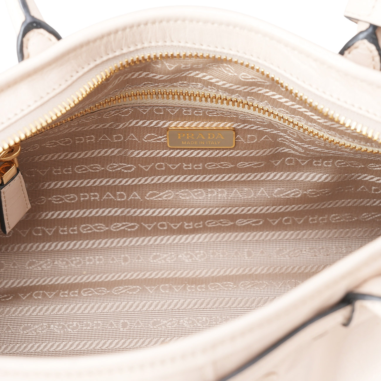 PRADA(USED)프라다 1BA426 보니 미듐 숄더백