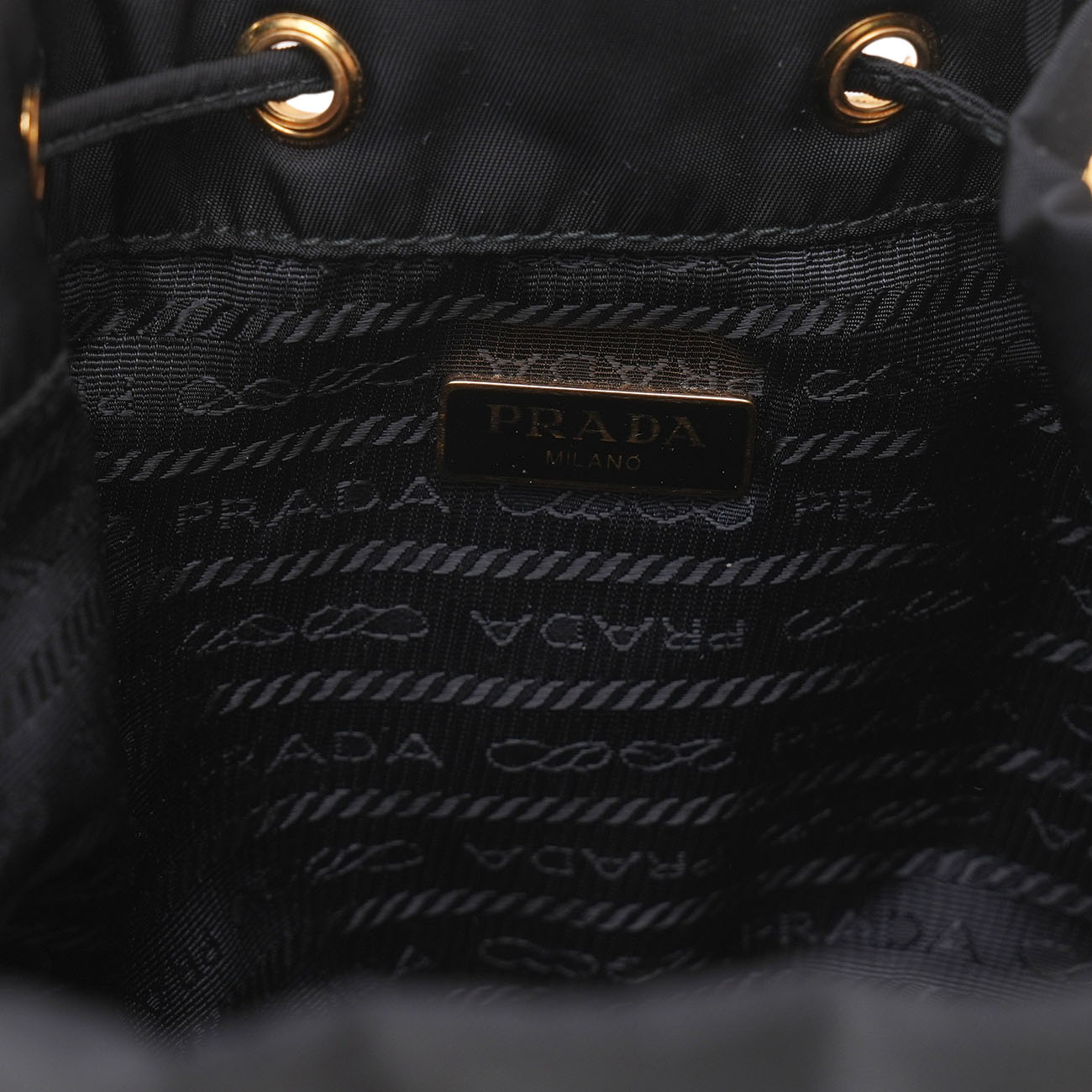 PRADA(USED)프라다 1BH204 리나일론 테수토 버킷백
