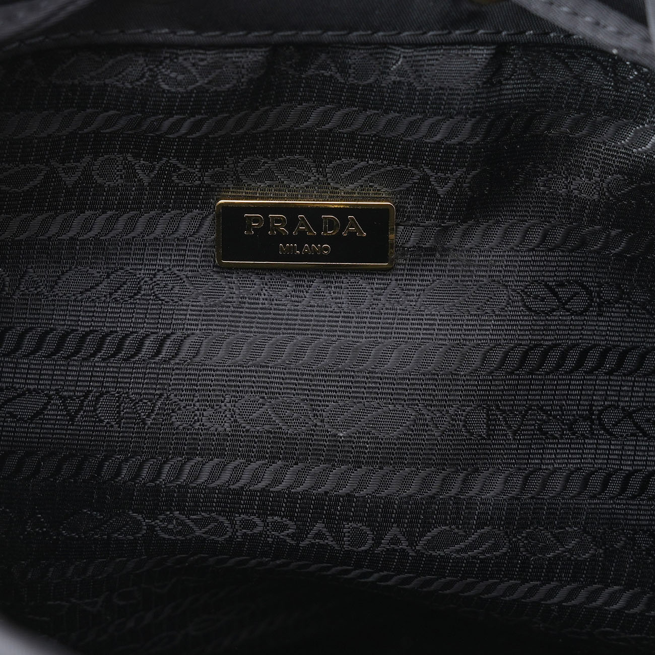 PRADA(USED)프라다 리나일론 버킷 크로스백