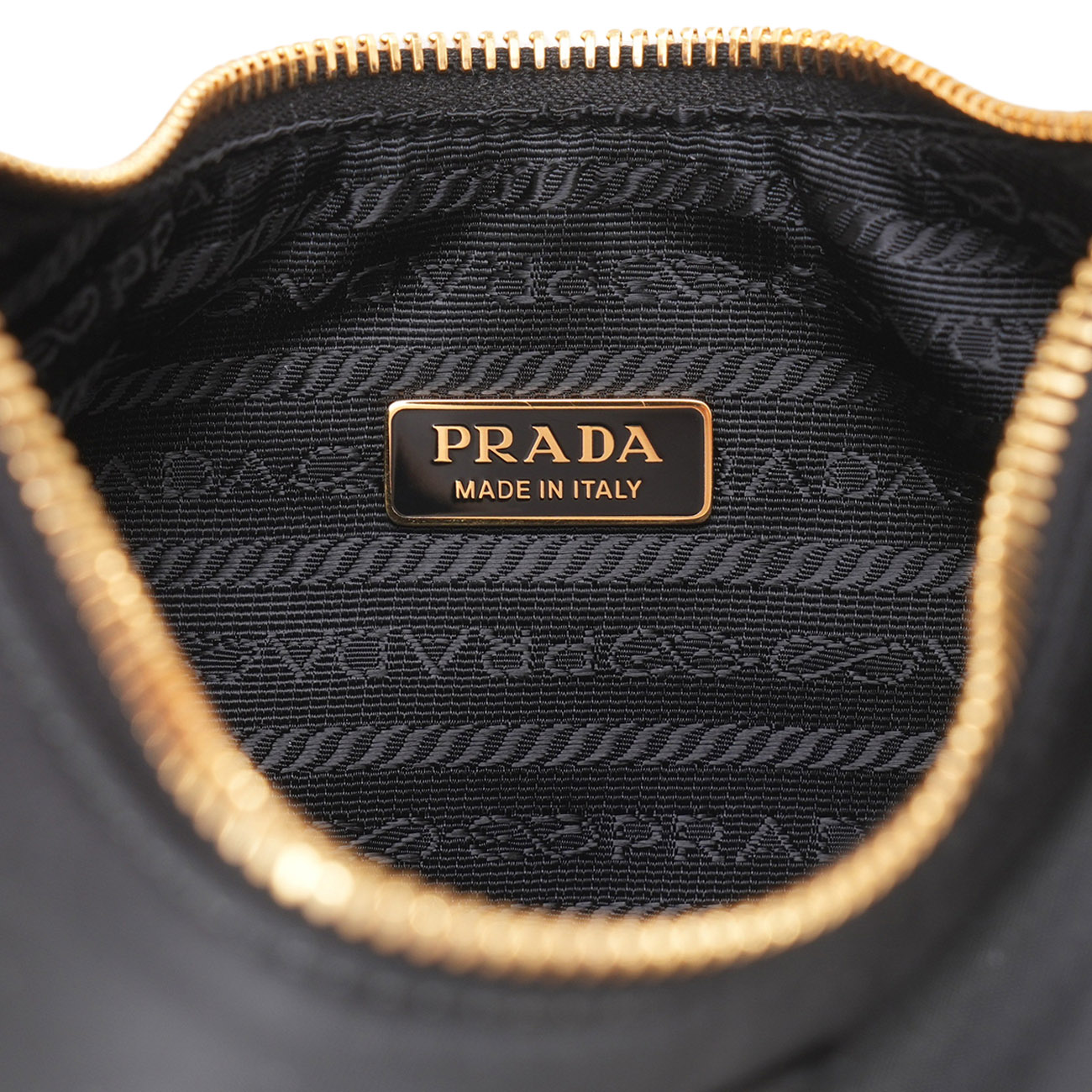 PRADA(USED)프라다 리에디션 2005 리나일론 사피아노 호보백