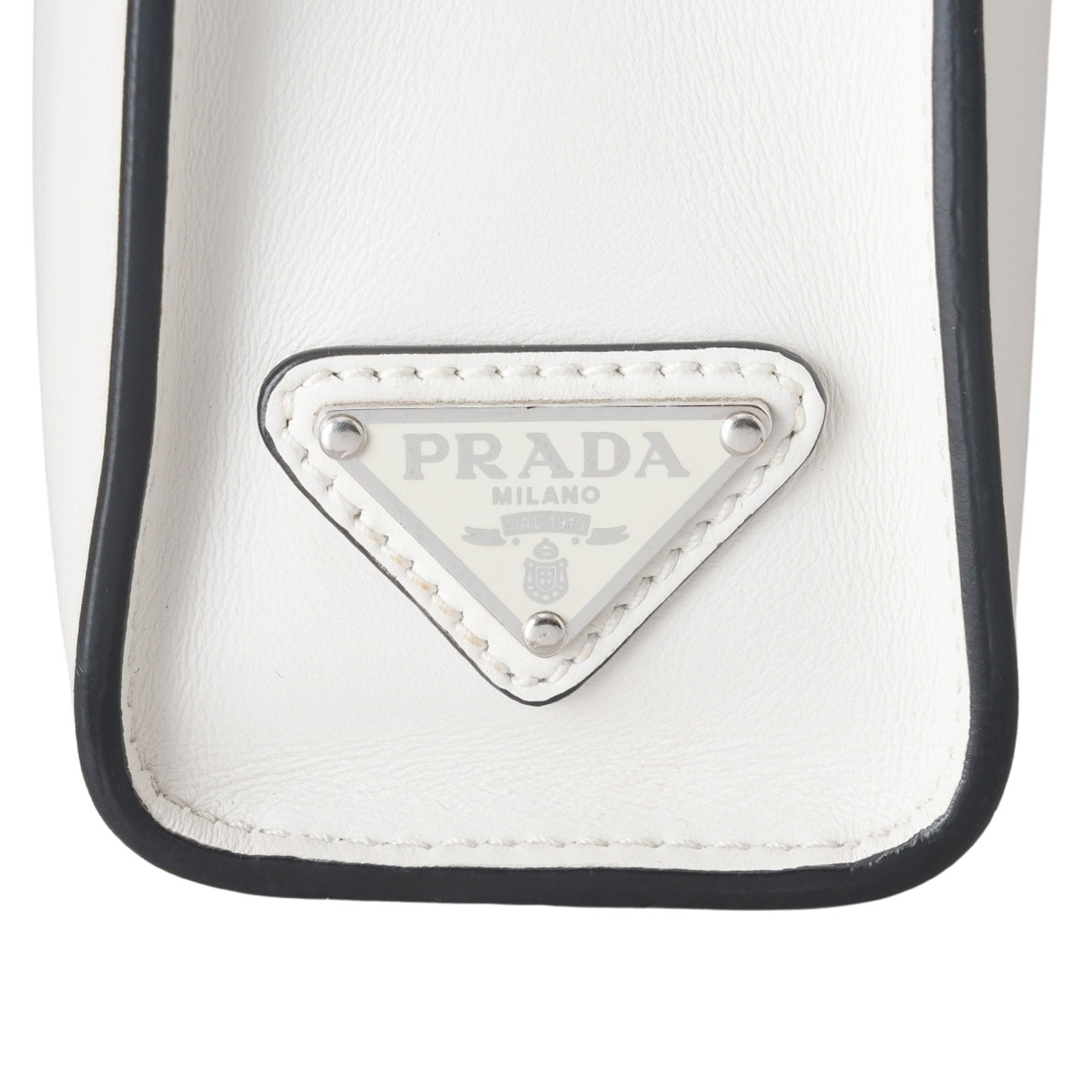 PRADA(USED)프라다 1BA333 엠보싱 로고 탑 핸들백