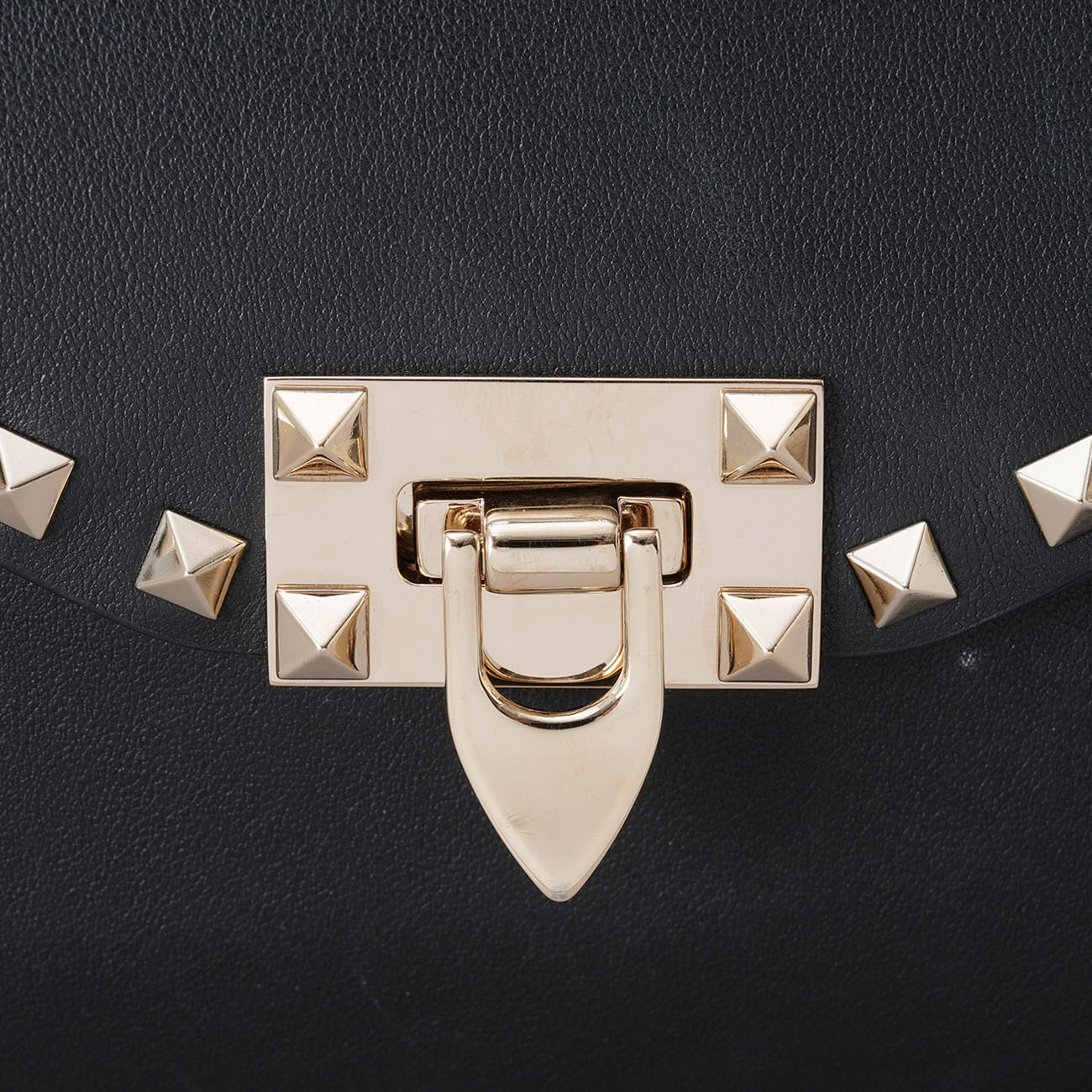 VALENTINO(USED)발렌티노 락스터드 플랩백