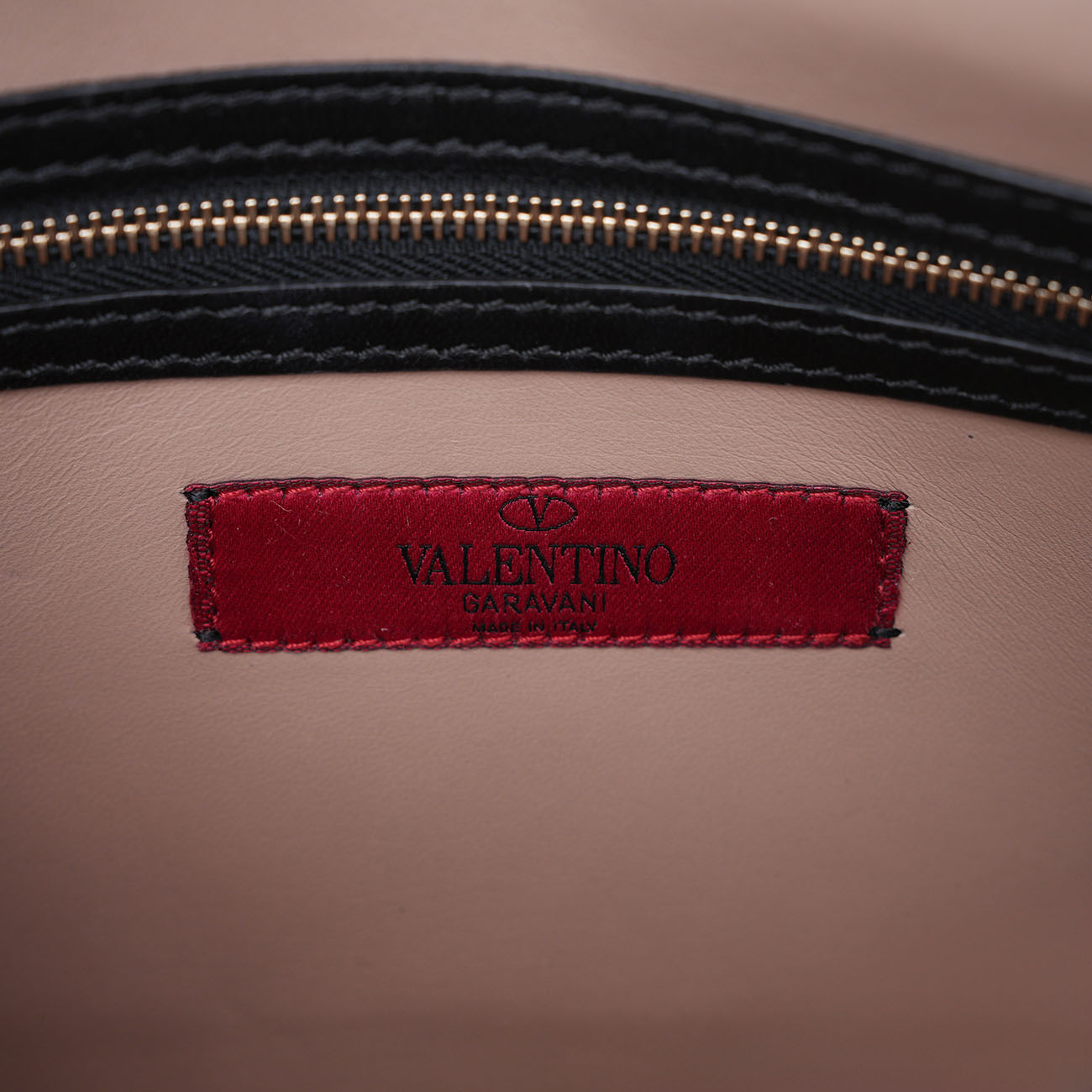 VALENTINO(USED)발렌티노 락스터드 플랩 클러치