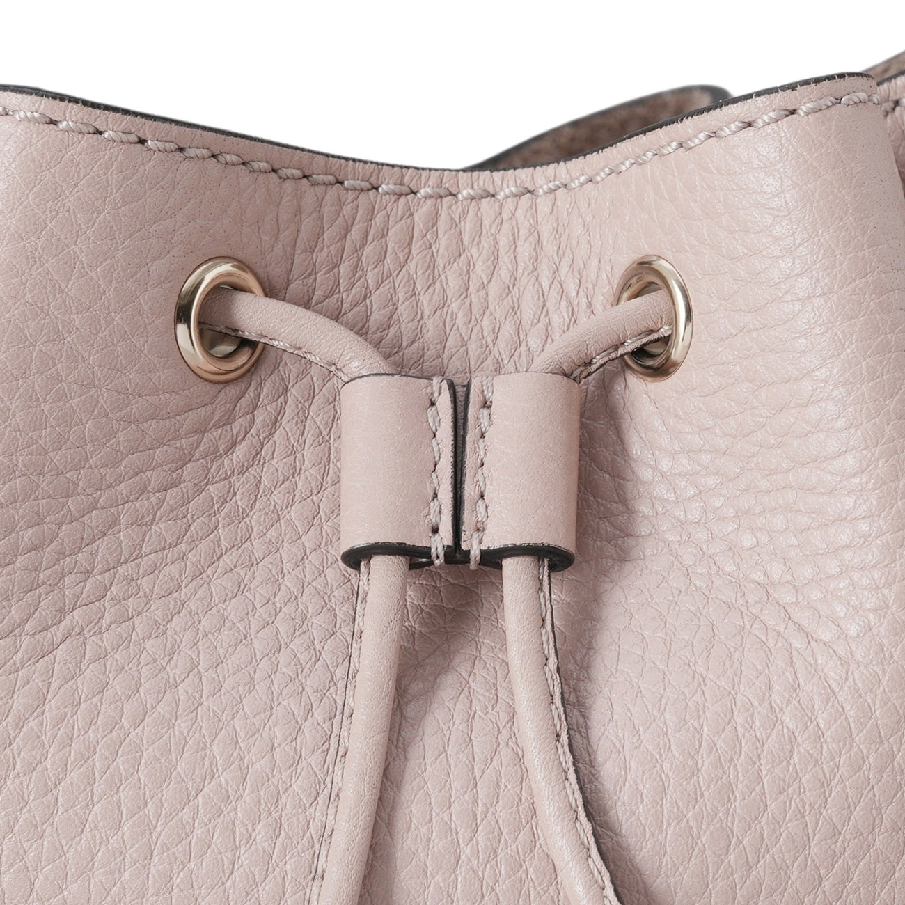 VALENTINO(USED)발렌티노 락스터드 버킷백