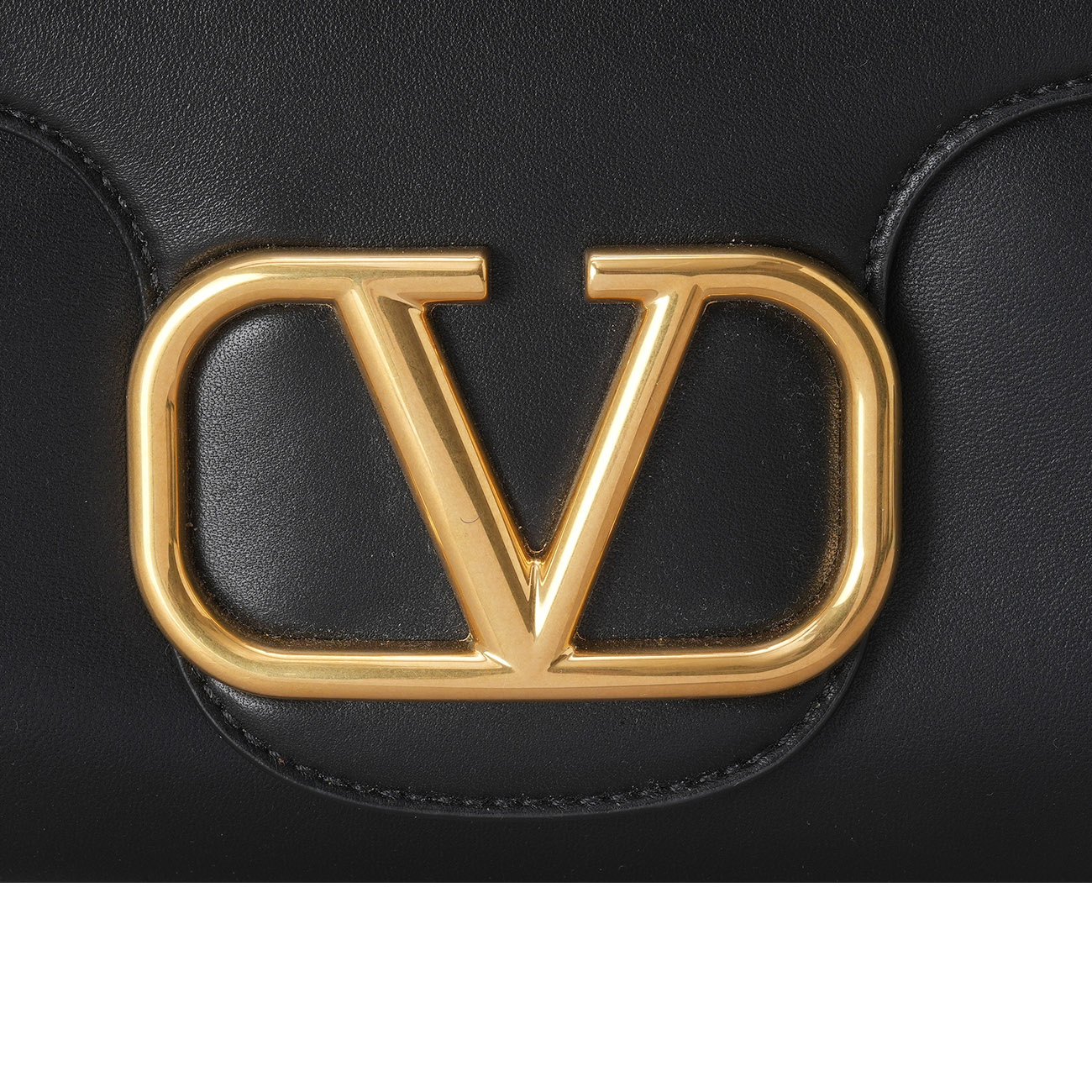 VALENTINO(USED)발렌티노 V로고 락스터드 체인 숄더백