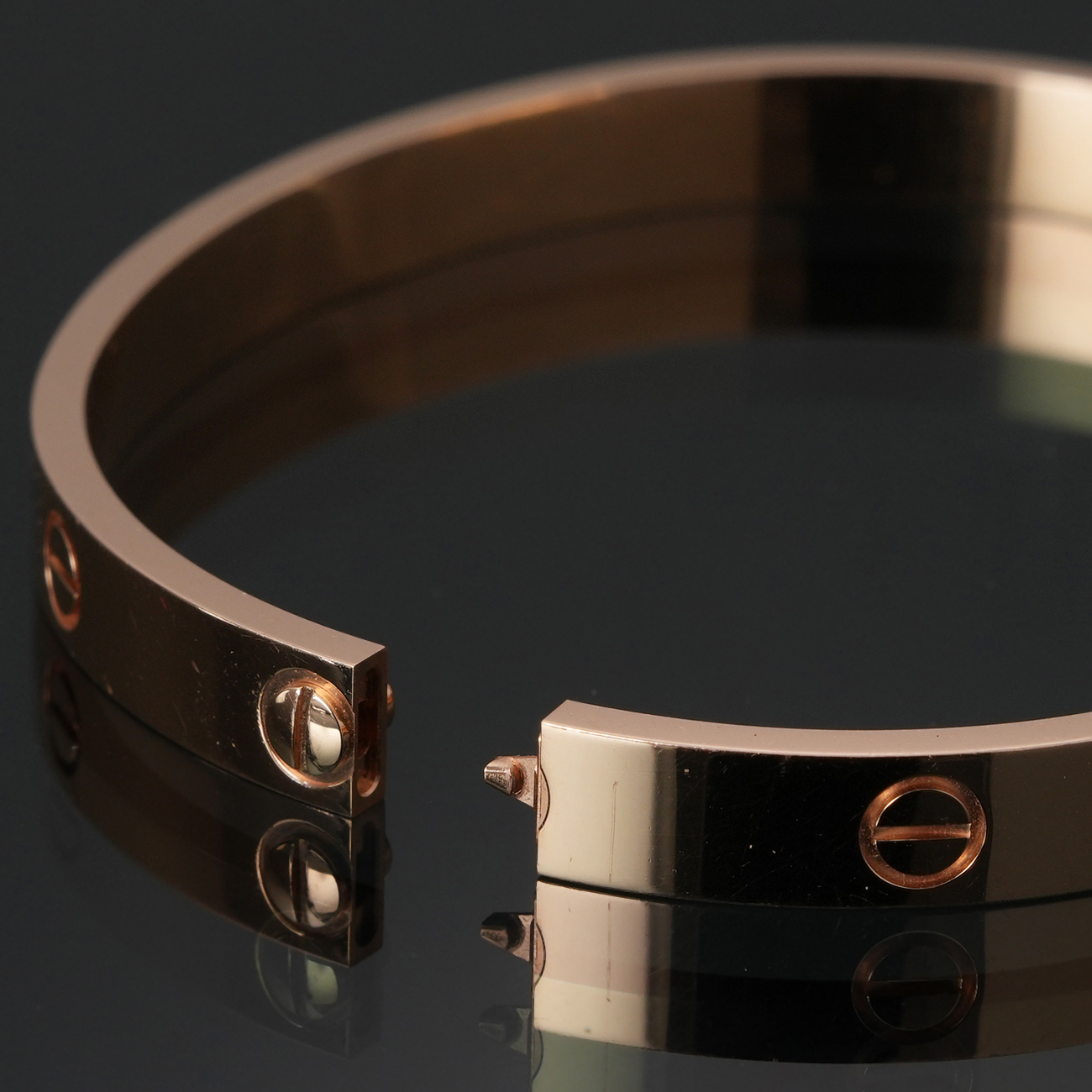 CARTIER(USED)까르띠에 러브 브레이슬릿 클래식 싱글 스크루 잠금장치 #18