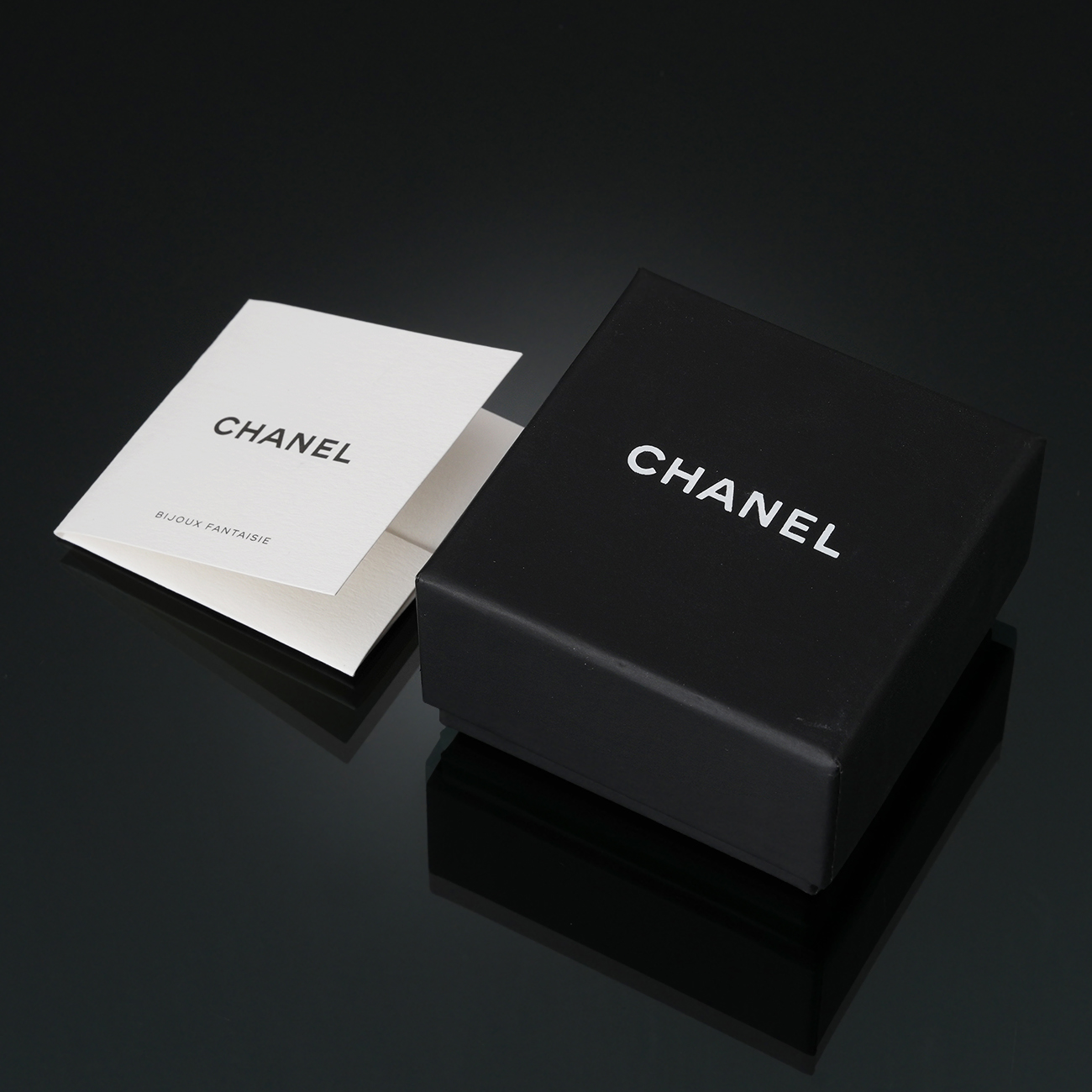 CHANEL(USED)샤넬 라운드 CC로고 큐빅 이어링