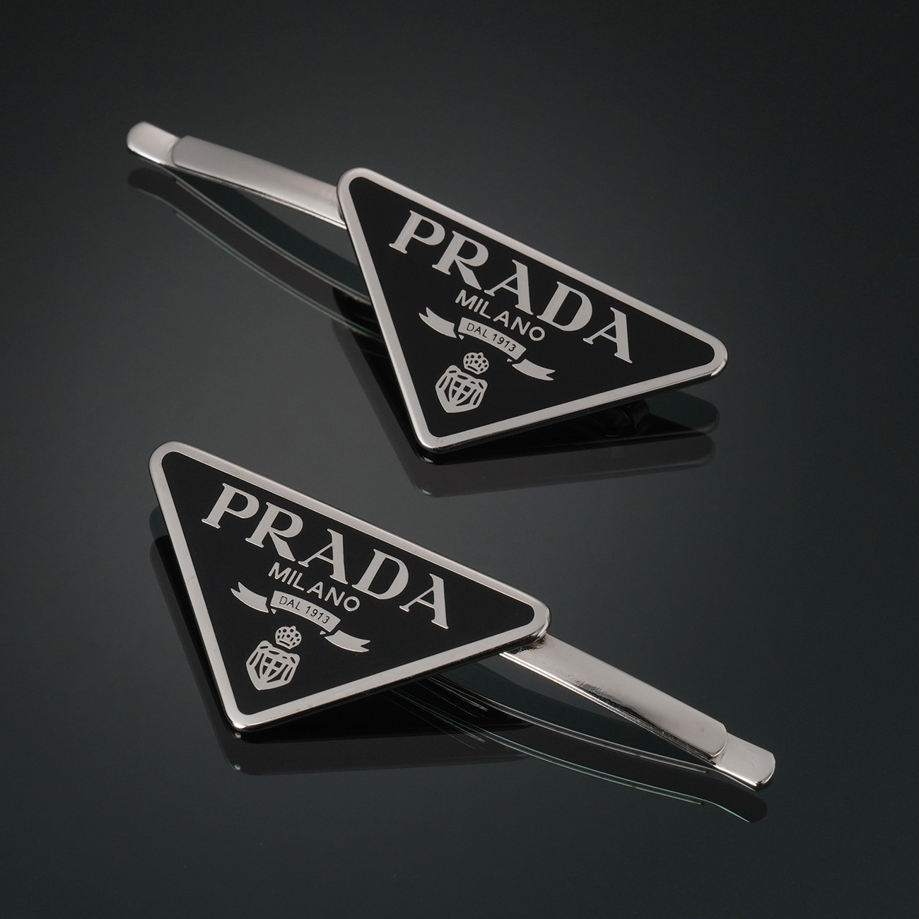 PRADA(USED)프라다 트라이앵글 헤어핀