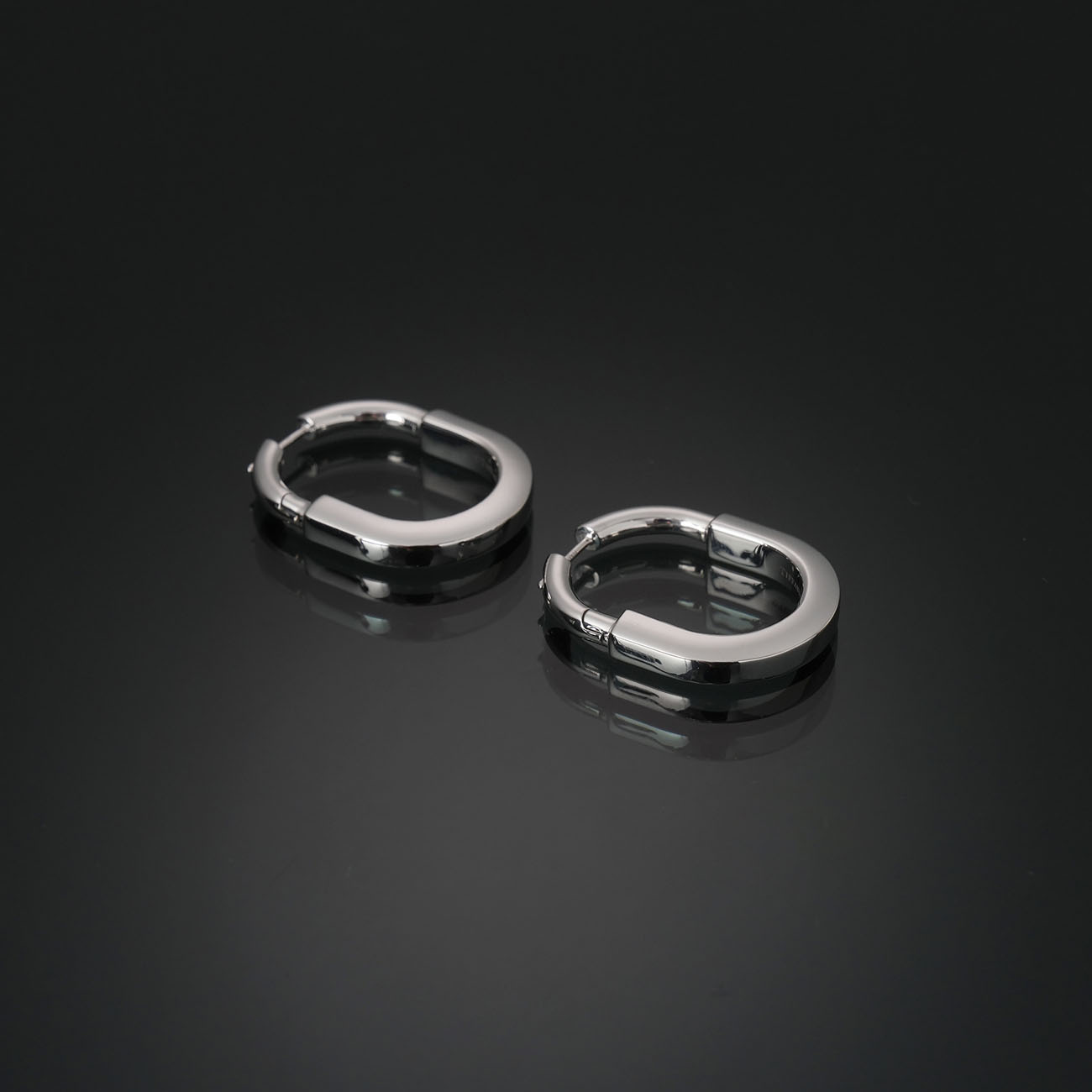 TIFFANY & CO.(USED)티파니 락 다이아 이어링 미듐