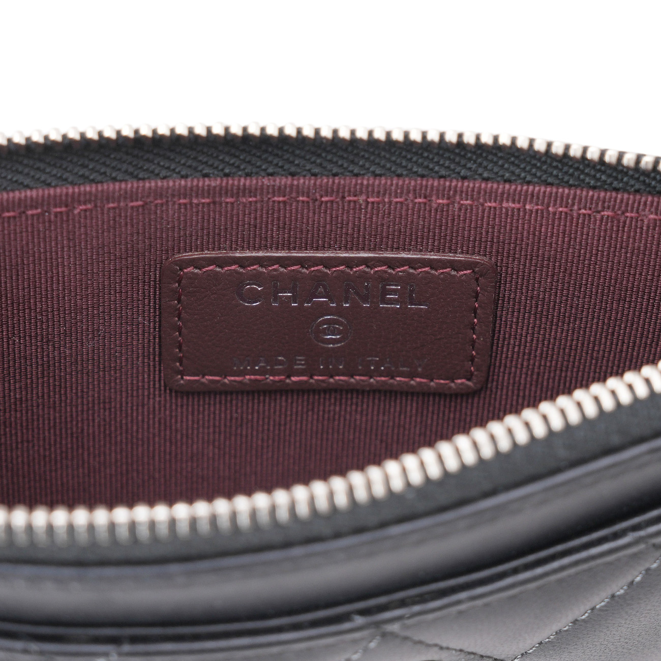 CHANEL(USED)샤넬 CC로고 지퍼 장지갑