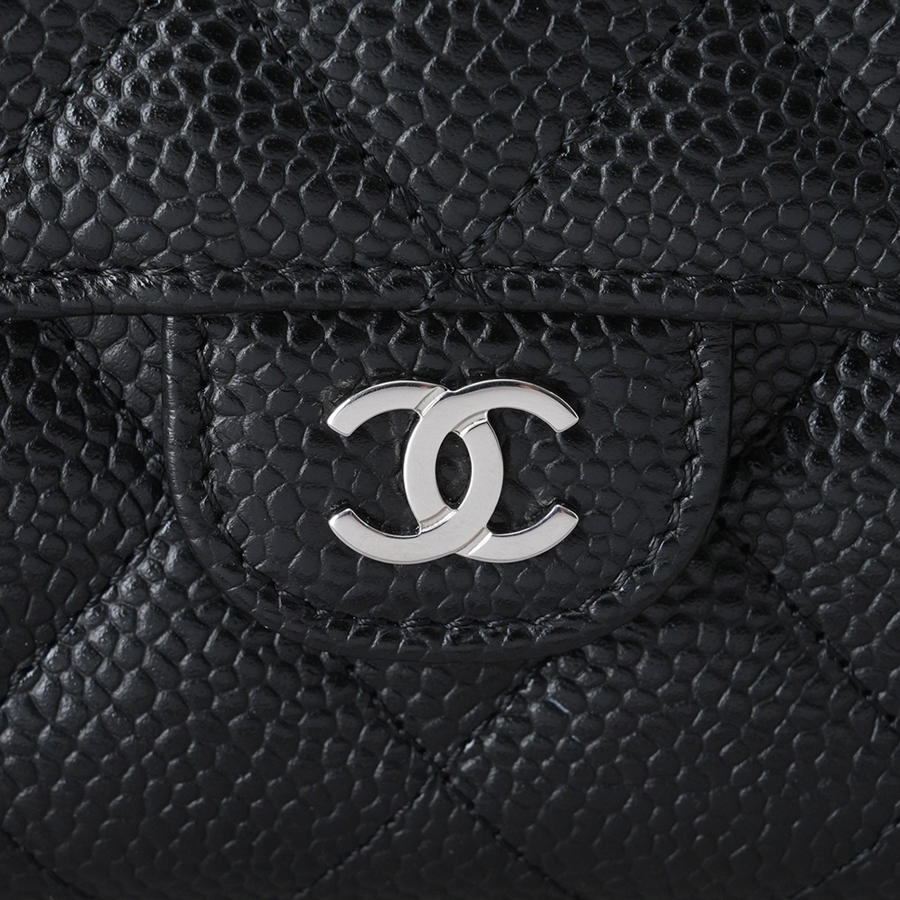 CHANEL(USED)샤넬 AP0232 클래식 캐비어 중지갑