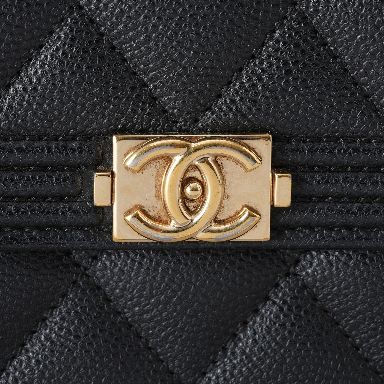CHANEL(USED)샤넬 캐비어 보이 플랩 장지갑