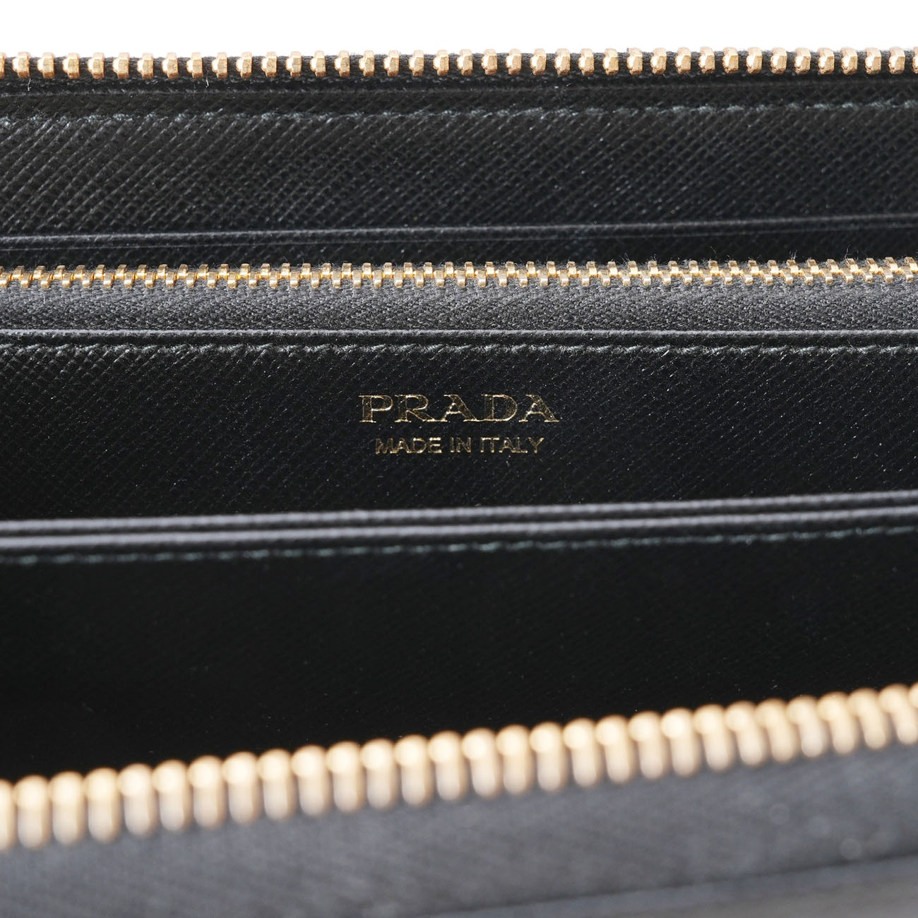 PRADA(USED)프라다 1ML506 사피아노 지퍼 장지갑