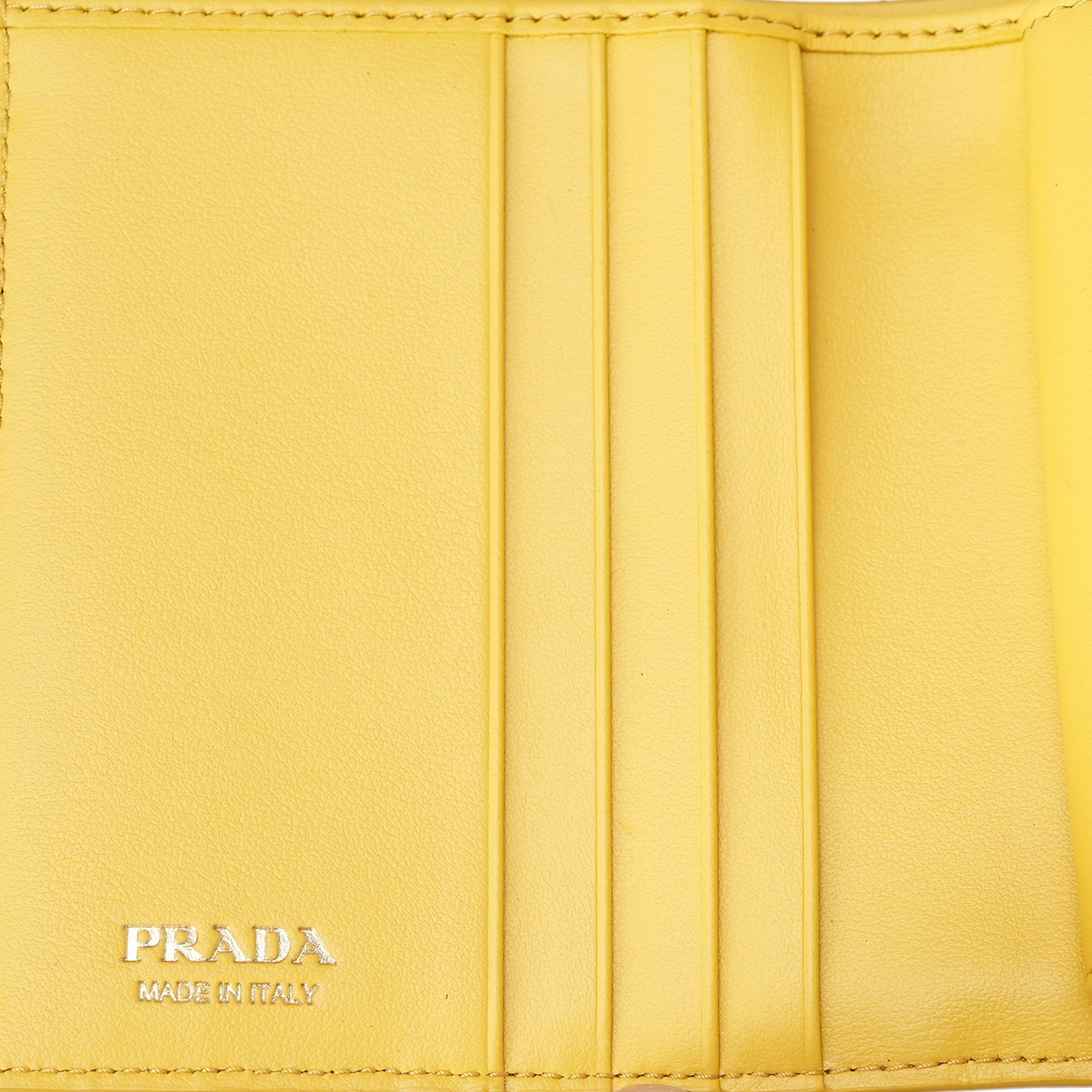 PRADA(USED)프라다 사피아노 트라이앵글 똑딱이 반지갑