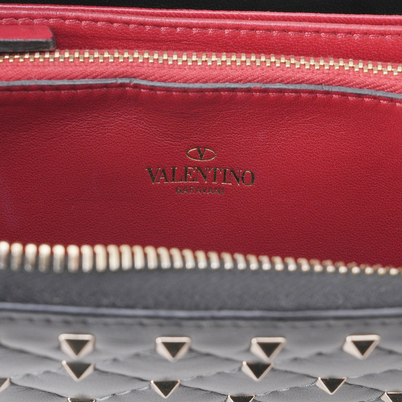 VALENTINO(USED)발렌티노 락스터드 장 지갑