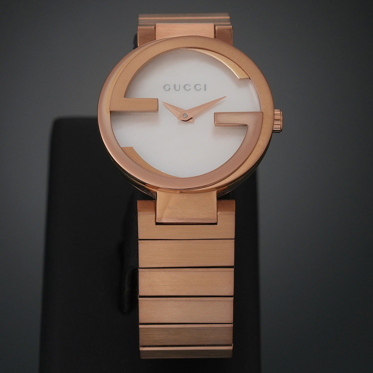 GUCCI(USED)구찌 YA133515 인터로킹 메탈 여성시계