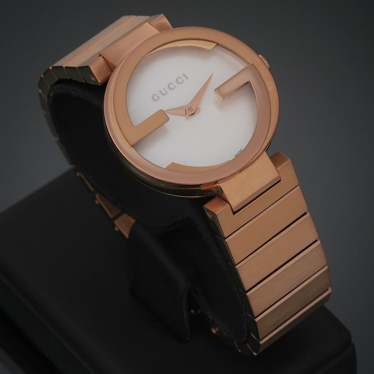 GUCCI(USED)구찌 YA133515 인터로킹 메탈 여성시계