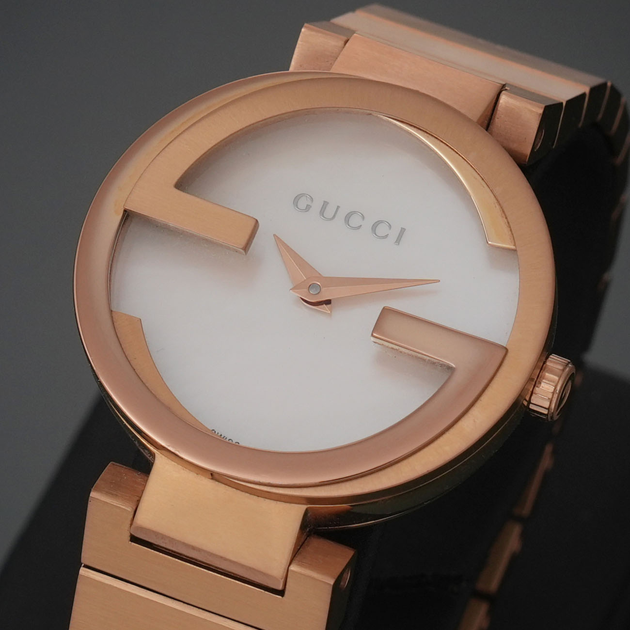GUCCI(USED)구찌 YA133515 인터로킹 메탈 여성시계